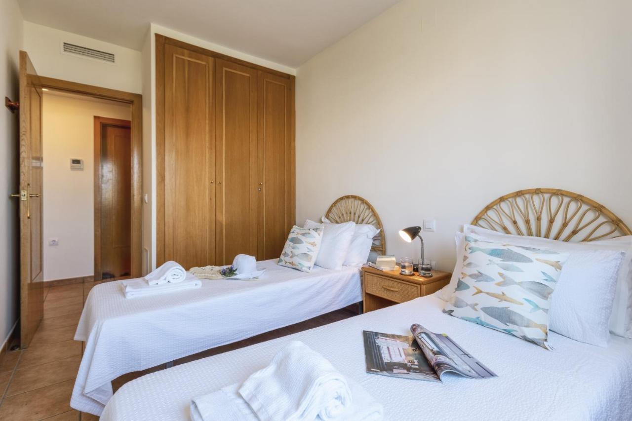 Blue Marlin Apartment Balcon del Mar ภายนอก รูปภาพ